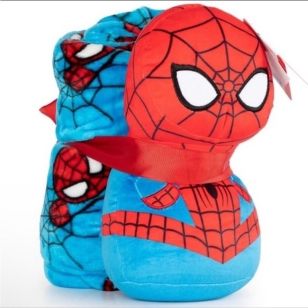 Spider-Man Kawaii Plush and Blanket Set